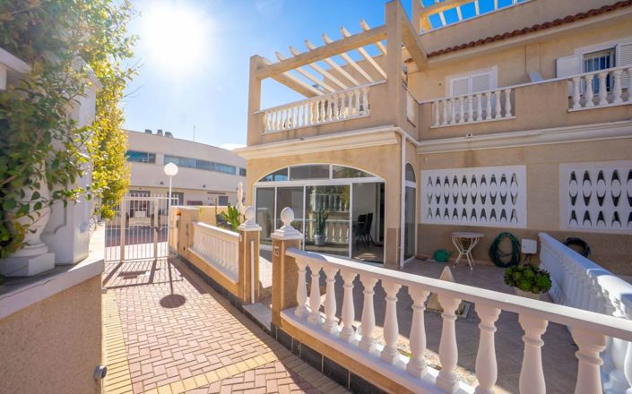 Image No.43-3 Bed Townhouse for sale