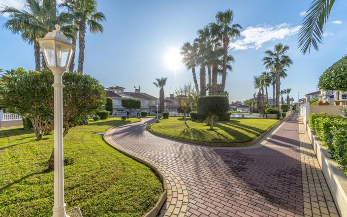 Image No.44-3 Bed Townhouse for sale