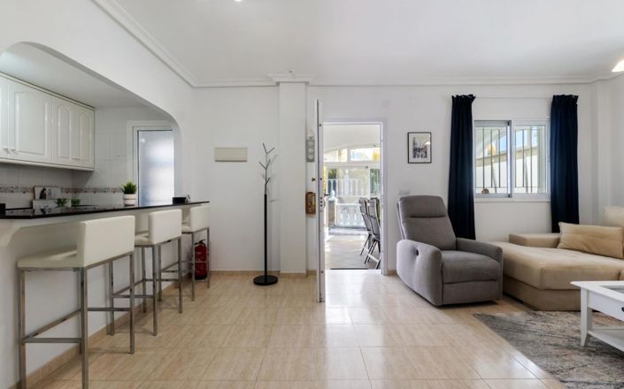 Image No.9-3 Bed Townhouse for sale