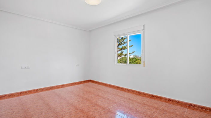 Image No.12-4 Bed Finca for sale