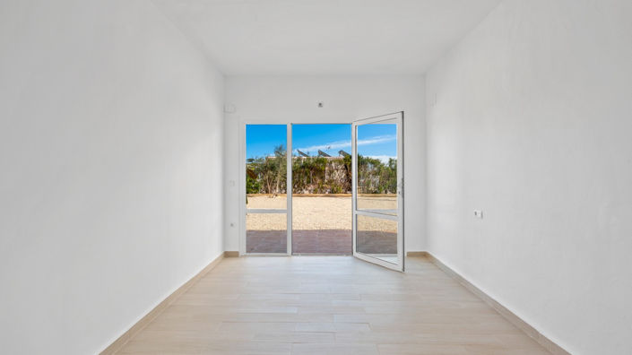 Image No.25-4 Bed Finca for sale