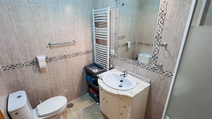 Image No.11-3 Bed Townhouse for sale