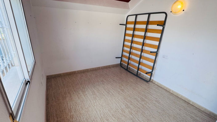 Image No.15-3 Bed Townhouse for sale