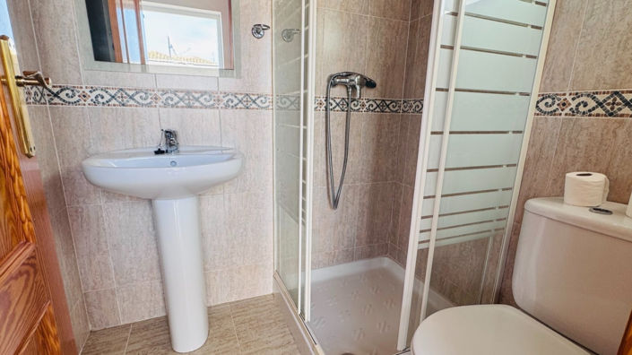 Image No.16-3 Bed Townhouse for sale