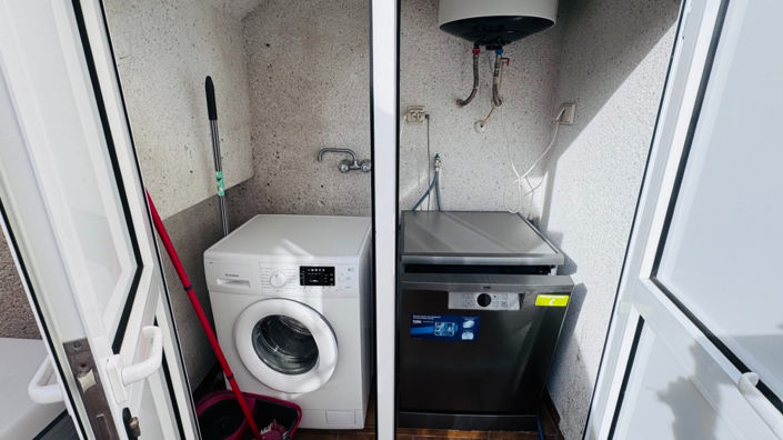 Image No.24-3 Bed Townhouse for sale