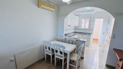 re-sale-townhouse-daya-nueva_94793_xl