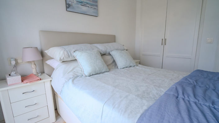 Image No.18-3 Bed Townhouse for sale