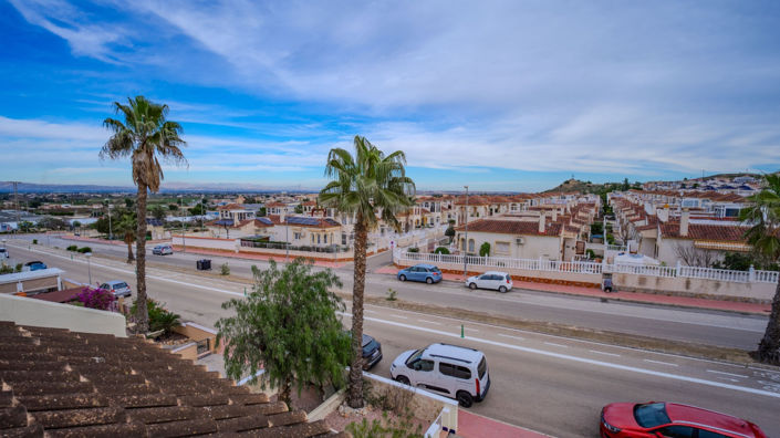 Image No.36-3 Bed Townhouse for sale