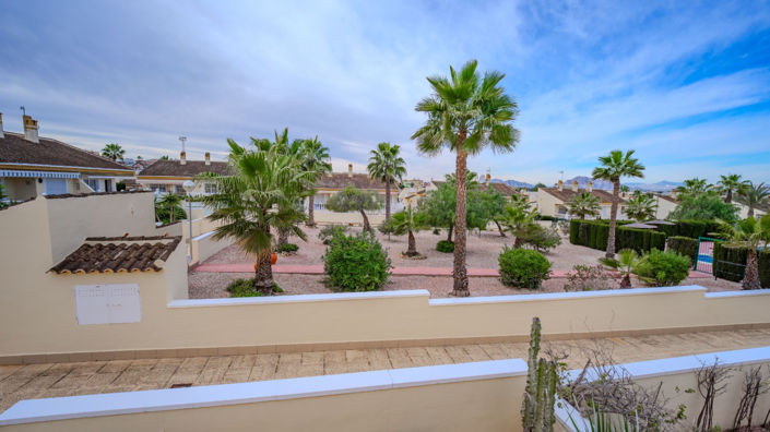 Image No.37-3 Bed Townhouse for sale