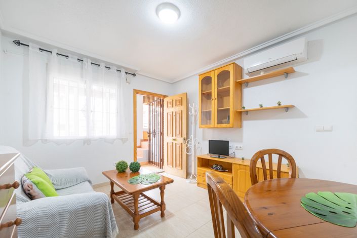 Image No.7-2 Bed Townhouse for sale