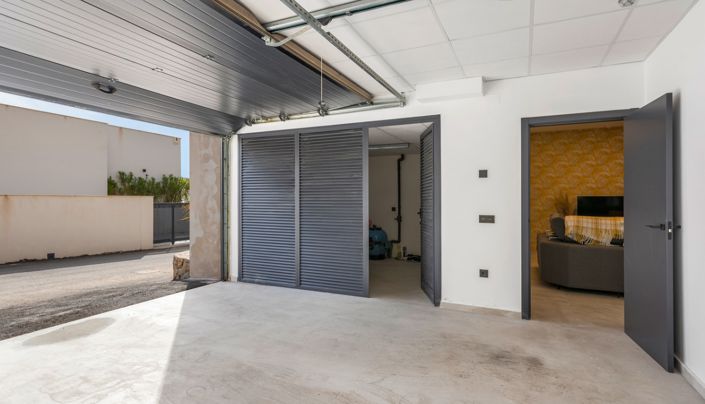 Image No.44-5 Bed Villa for sale