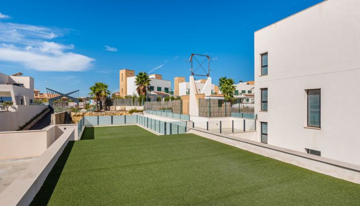 Image No.54-5 Bed Villa for sale