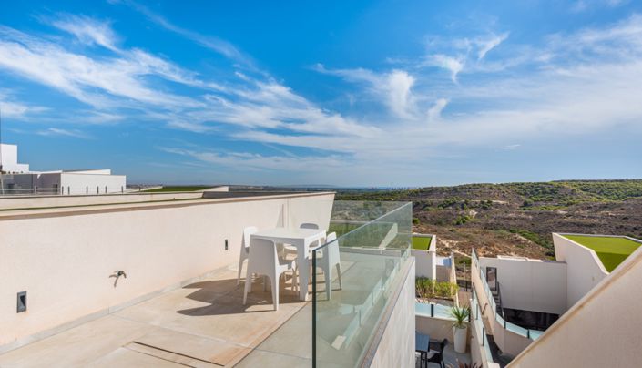 Image No.56-5 Bed Villa for sale