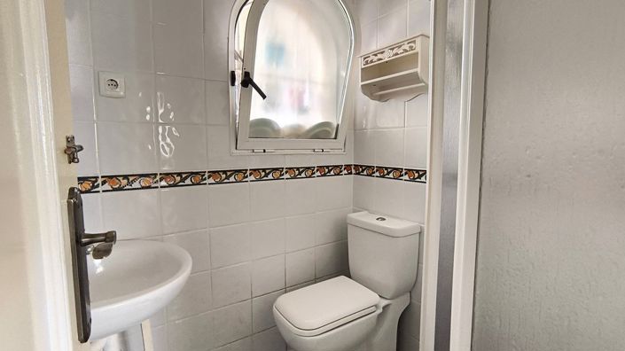 Image No.15-3 Bed Villa for sale