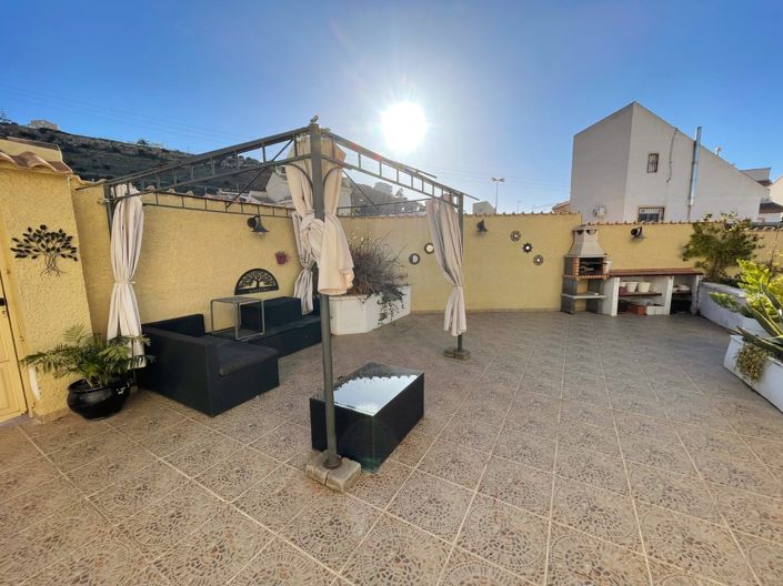 Image No.2-3 Bed Villa for sale