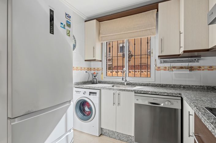 Image No.12-5 Bed Duplex for sale