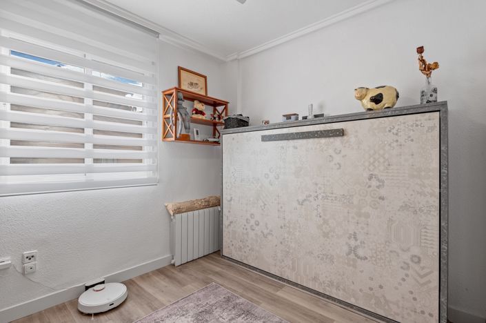 Image No.15-5 Bed Duplex for sale