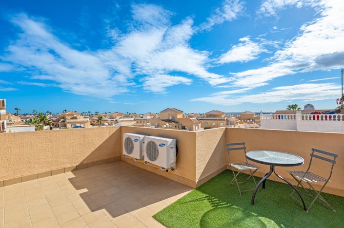 Image No.27-5 Bed Duplex for sale