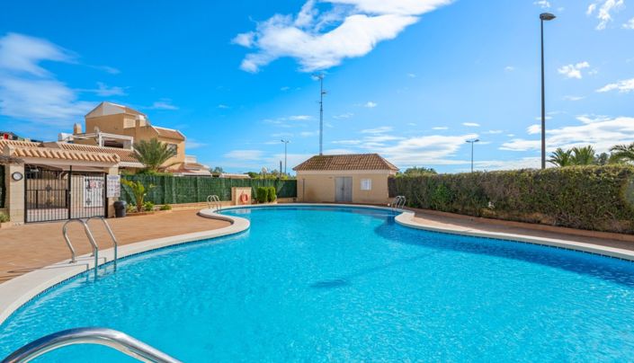 Image No.45-5 Bed Duplex for sale