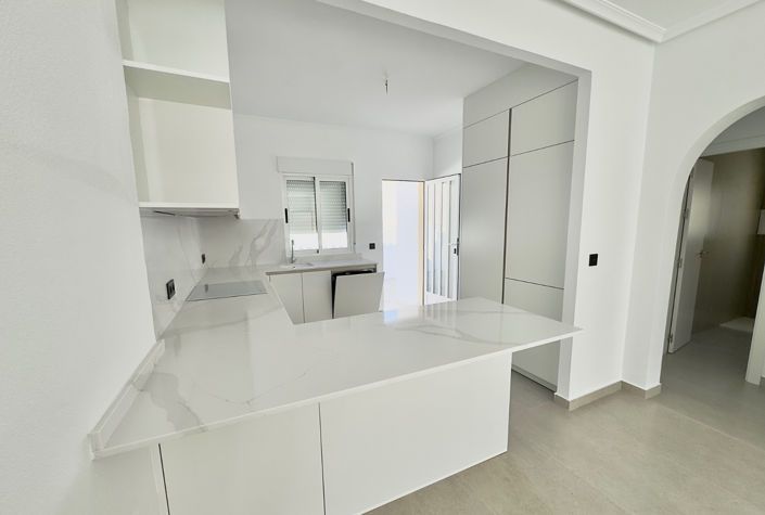 Image No.10-2 Bed Villa for sale