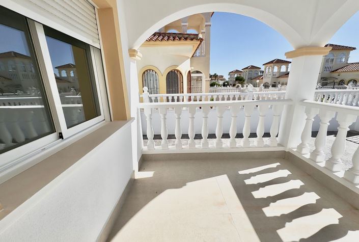 Image No.3-2 Bed Villa for sale