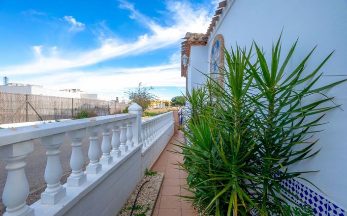 Image No.37-4 Bed Villa for sale