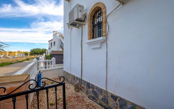 Image No.38-4 Bed Villa for sale