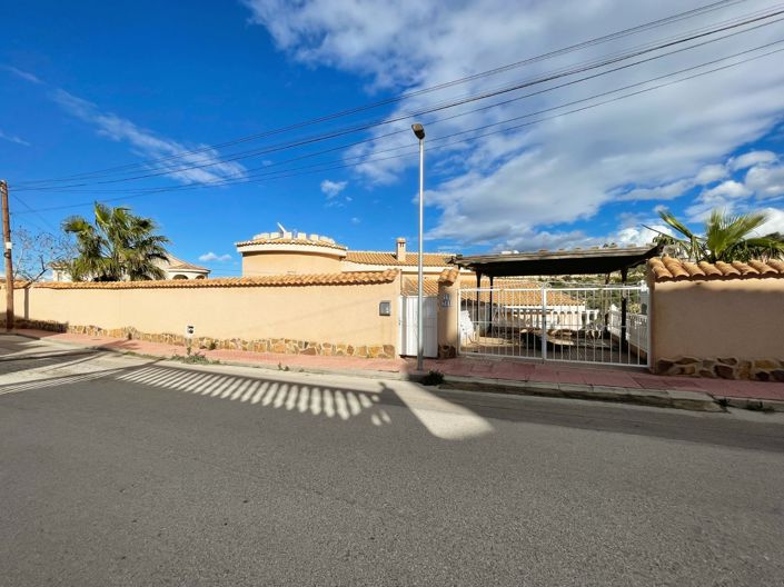 Image No.34-5 Bed Villa for sale