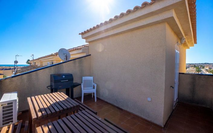 Image No.22-3 Bed Townhouse for sale