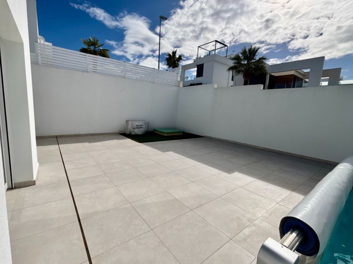 Image No.26-3 Bed Villa for sale