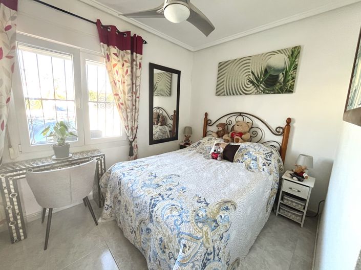 Image No.12-3 Bed Villa for sale