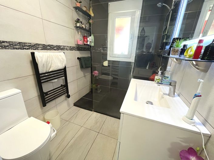 Image No.14-3 Bed Villa for sale