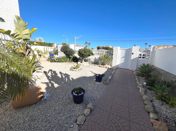 Image No.27-3 Bed Villa for sale