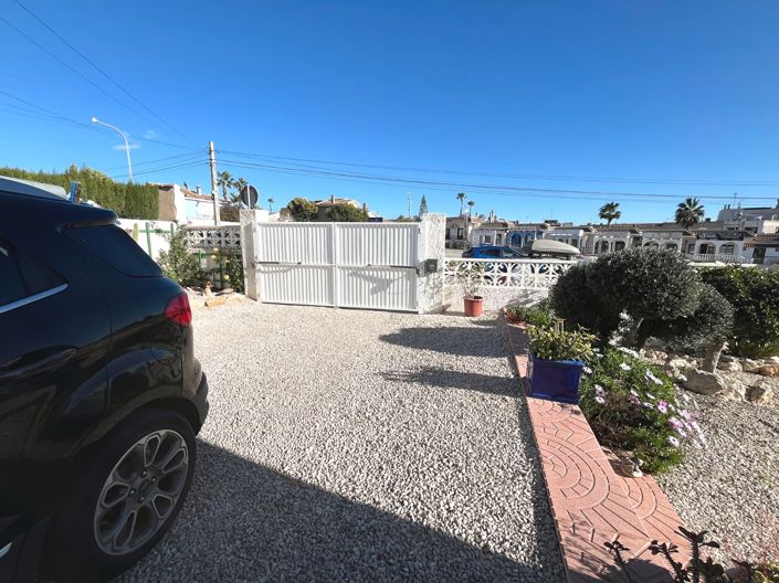 Image No.28-3 Bed Villa for sale