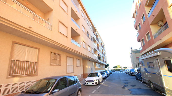 Image No.16-2 Bed Apartment for sale