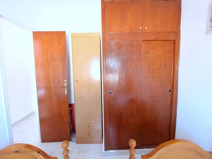 Image No.26-2 Bed Townhouse for sale