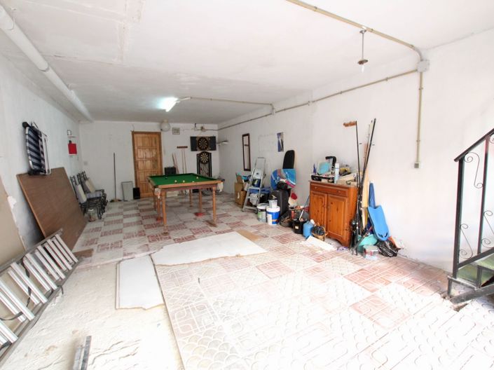 Image No.32-2 Bed Townhouse for sale