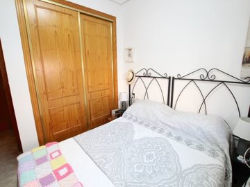 49324_spacious_3_bedroom_townhouse_with_plenty_of_outdoor_space_060226160038_img_2580