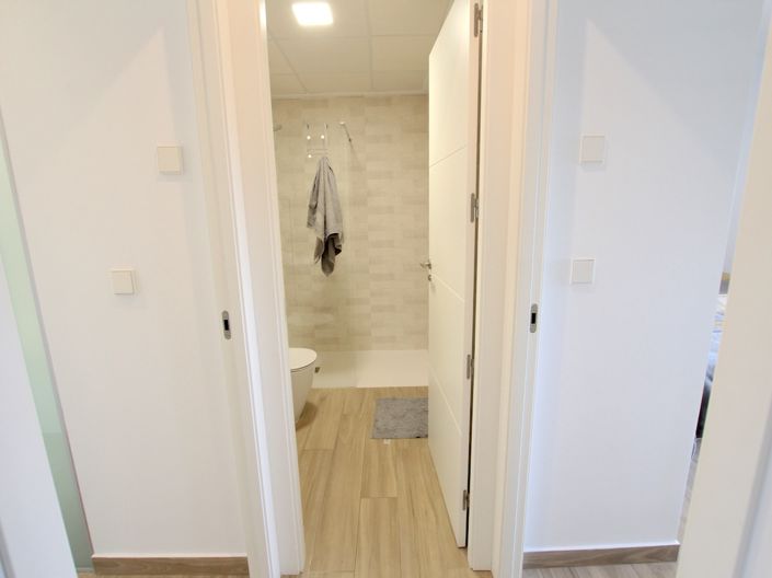 Image No.16-2 Bed Apartment for sale