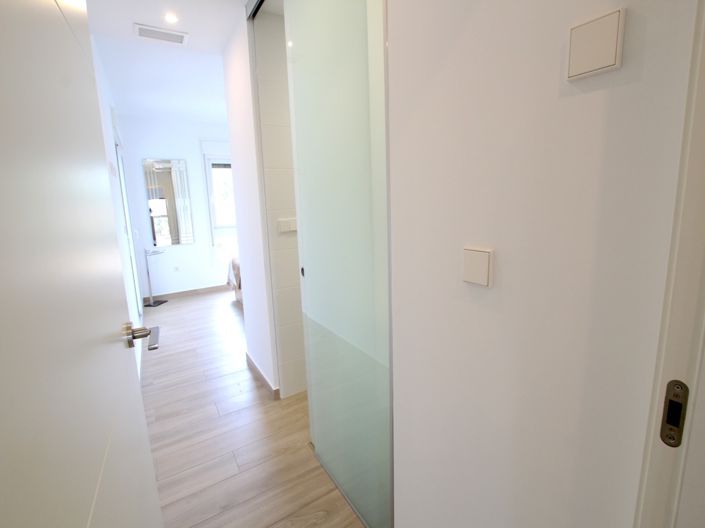 Image No.17-2 Bed Apartment for sale