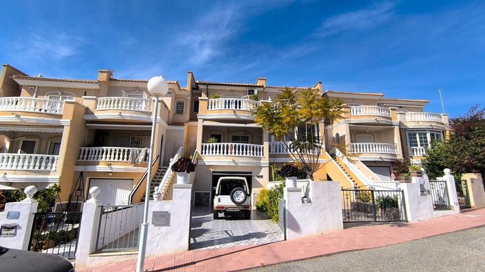 Image No.37-2 Bed Townhouse for sale