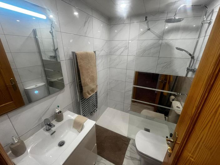 Image No.16-2 Bed Apartment for sale