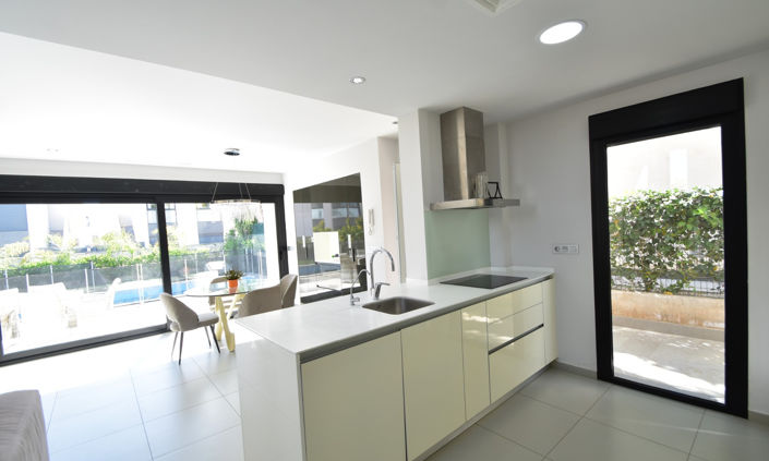 Image No.10-3 Bed Villa for sale