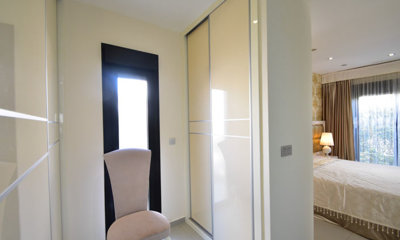 o_1ji7la6tv6ug16ad572gs11utj42