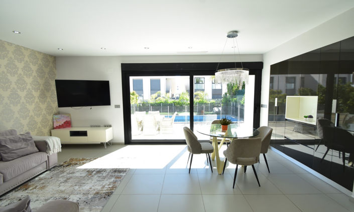 Image No.4-3 Bed Villa for sale