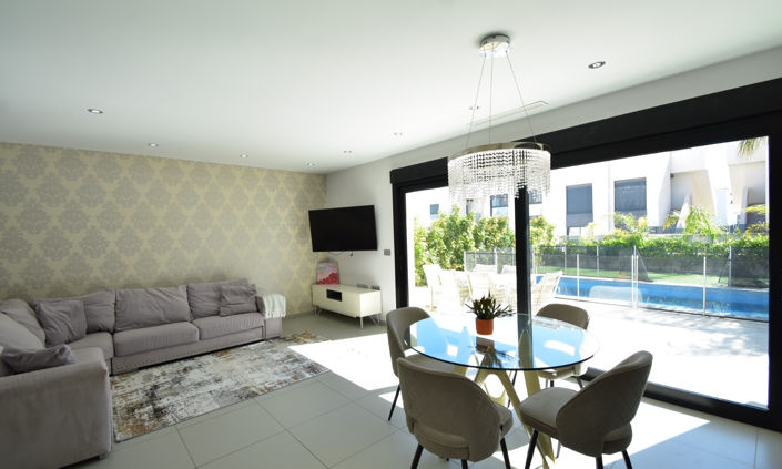 Image No.5-3 Bed Villa for sale