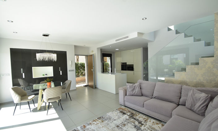 Image No.6-3 Bed Villa for sale