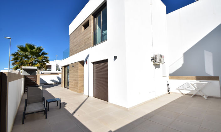 Image No.25-3 Bed Villa for sale