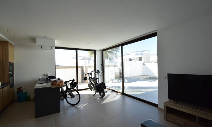 Image No.4-3 Bed Villa for sale