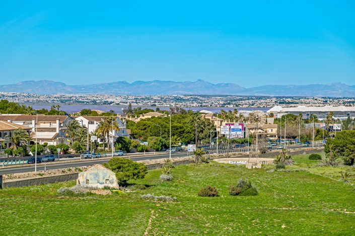 Image No.27-2 Bed Apartment for sale